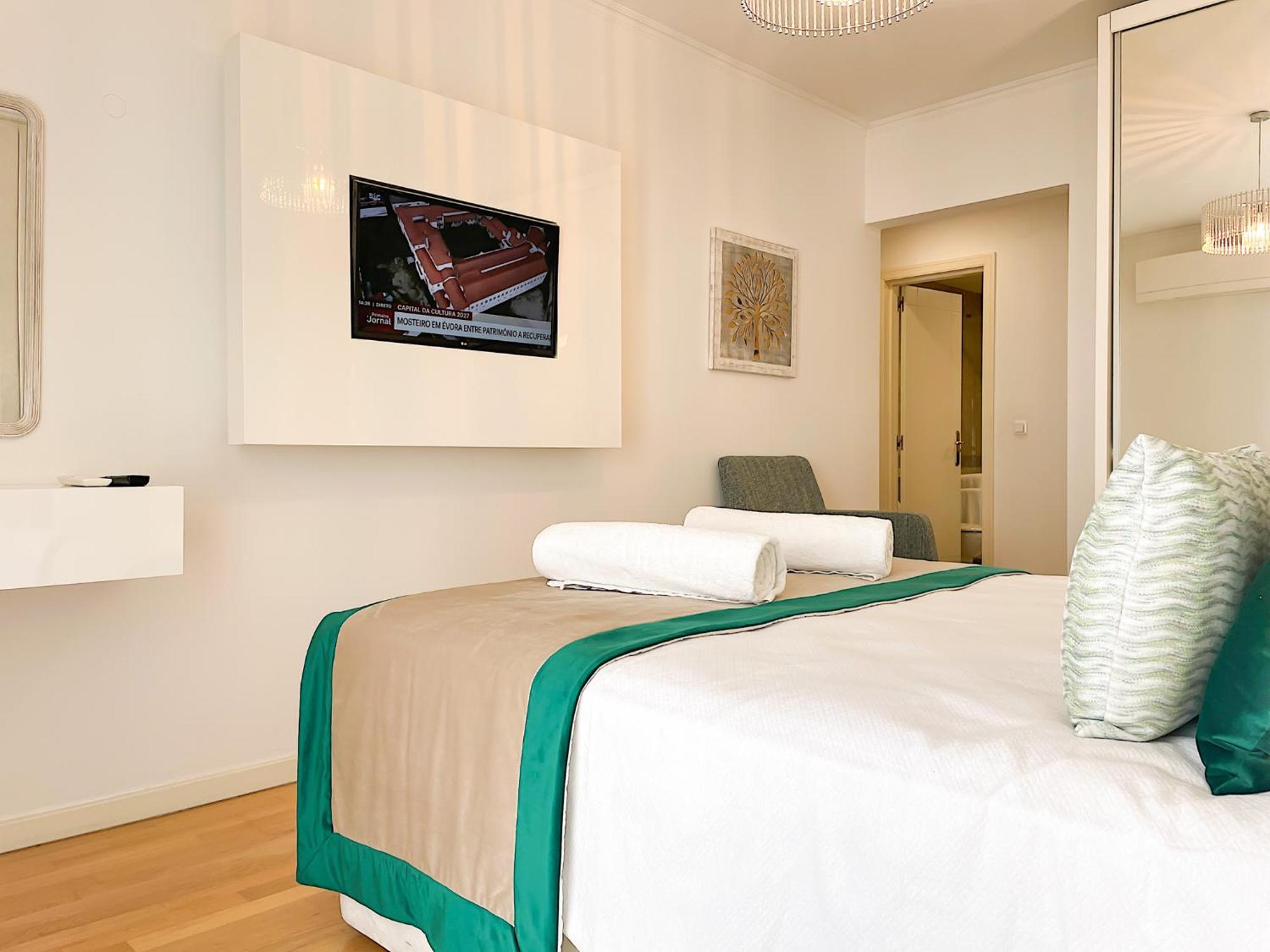 Apartment Prestige Entire 3 Bedroom Luxury *